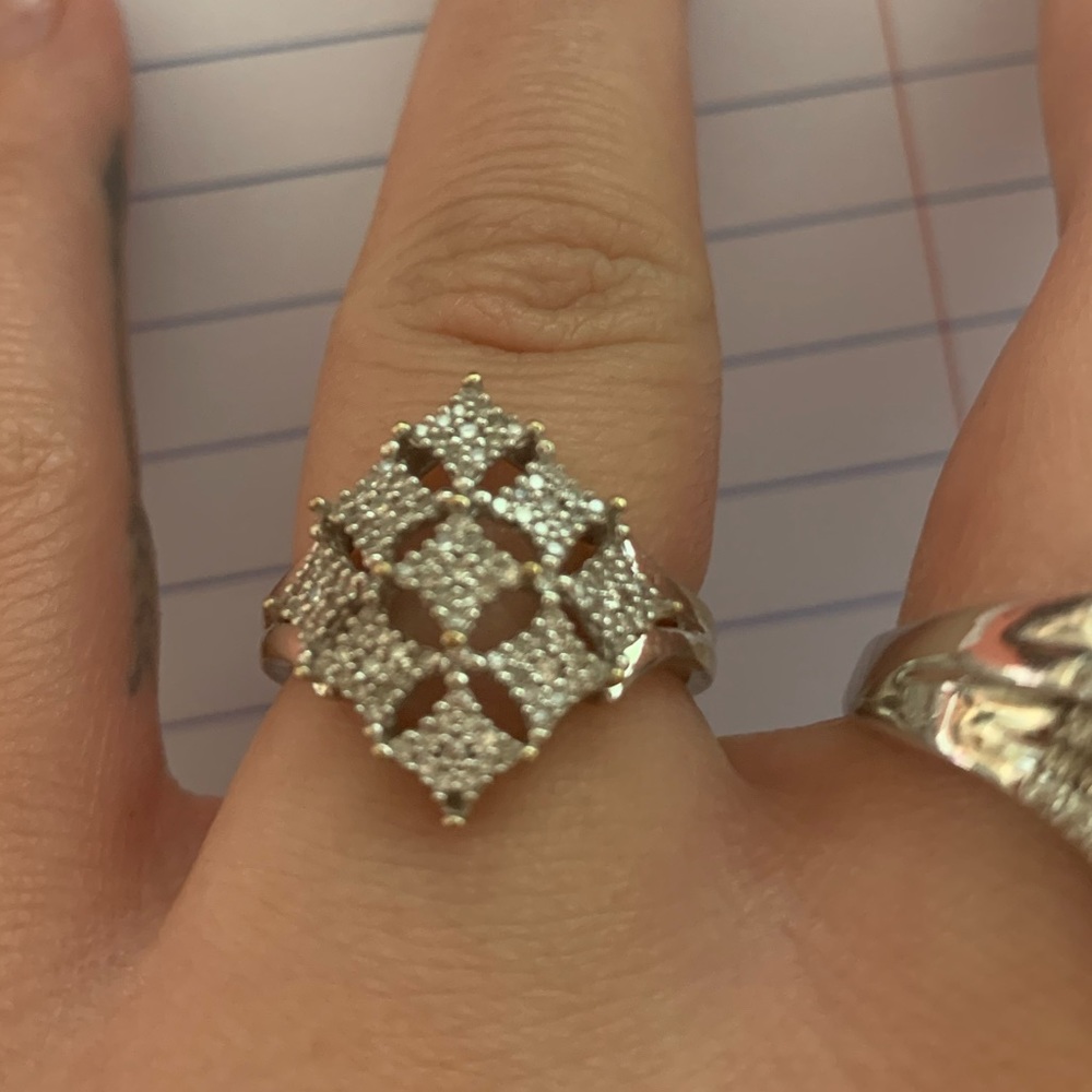 10k white gold ring